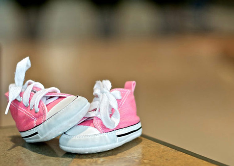 Should your baby wear shoes? - Sanford 