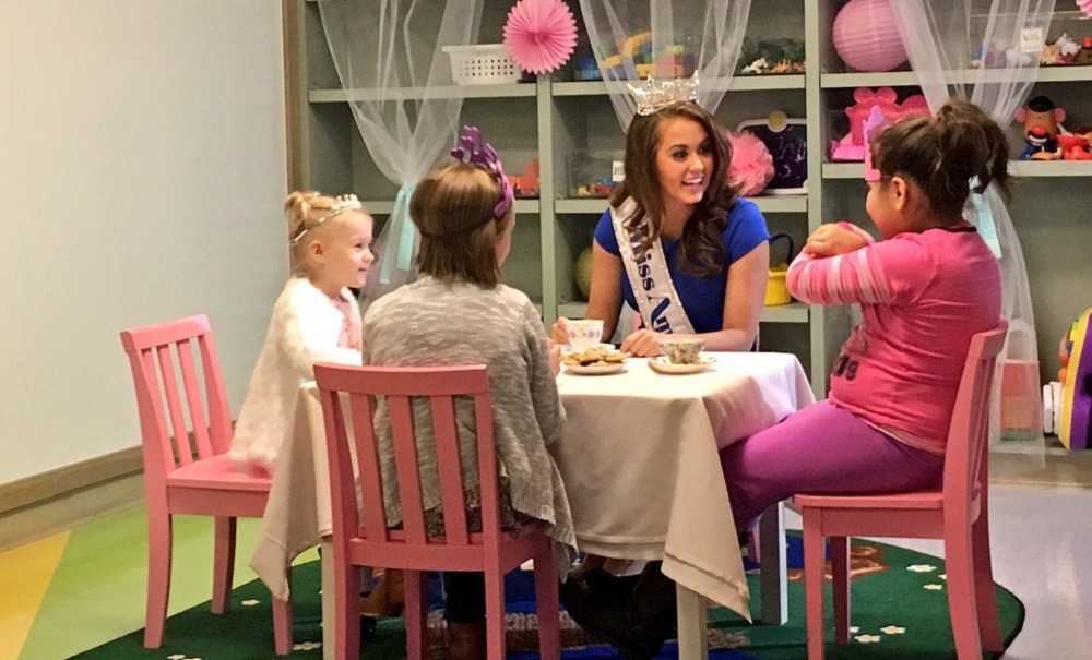 Miss America visits Sanford Children’s Hospital in Fargo