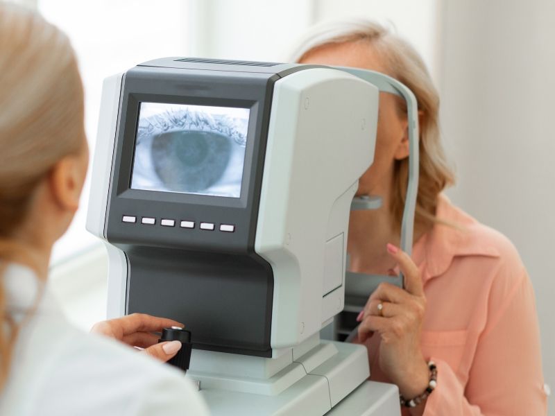 Retina specialist helps when health &amp; eye concerns overlap - Sanford Health  News