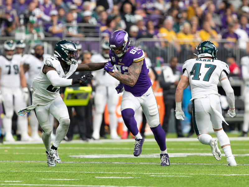 The Eagles' Nate Gerry (47) moves in to cover the Vikings' Kyle Rudolph. (Photo by Lisa Johansen Aust, Sanford Health)