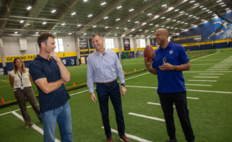 NFL Alumni tour Sanford Health for partnership talks