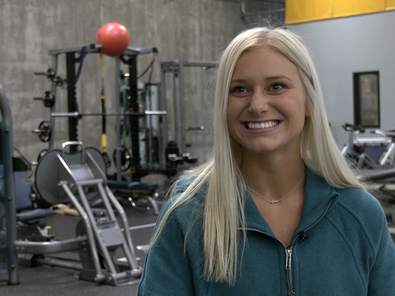 Athlete bounces back from torn ACL with help from Sanford