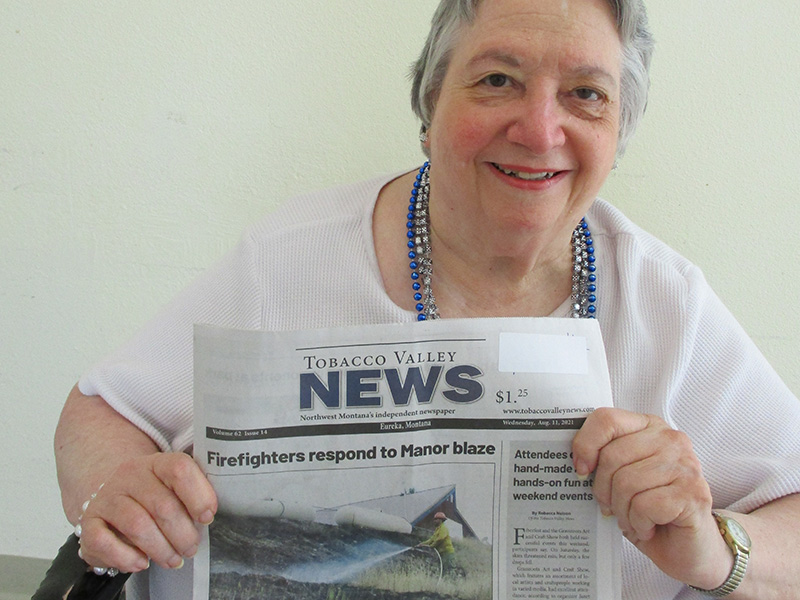 Fast-acting staff save senior living center from grass fire