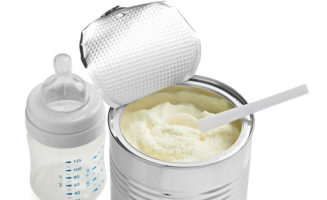 How to navigate the formula shortage and feed your baby