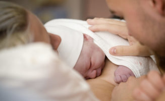 The transition from postpartum to parenting
