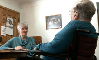 Hospice volunteer connects with patients at end of life