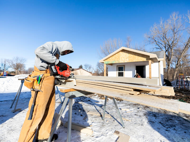 Sanford volunteers build tiny homes for veterans Sanford Health News