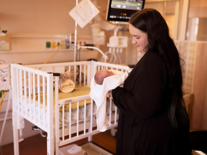 Mom, daughter share same NICU nurse 28 years apart