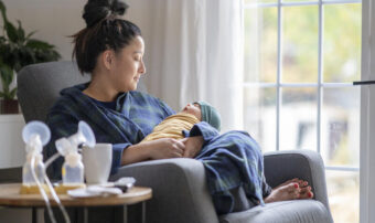 Buying a breast pump to match your lifestyle