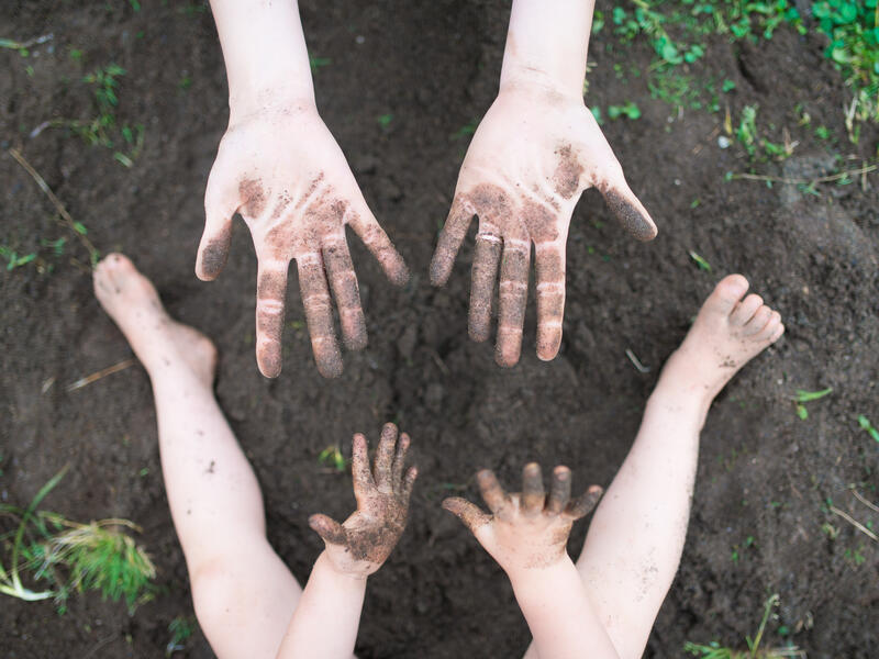 Sensory play uses all the ways little kids learn