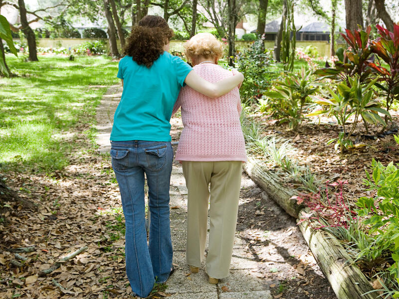How to help seniors with mental health concerns